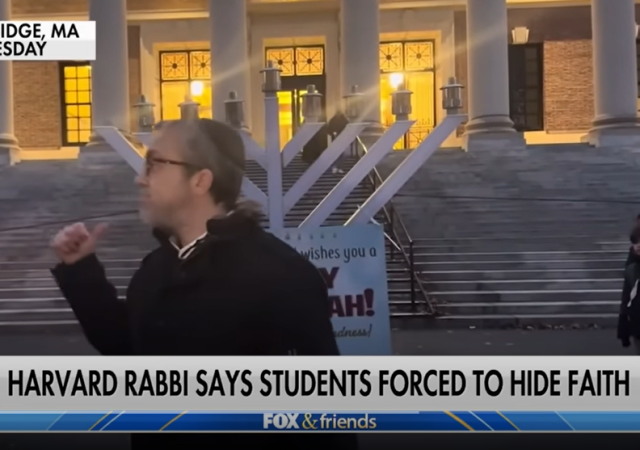 $1 Billion Funding Dispute: Harvard Under Fire From Trump Administration $1 Billion Funding Dispute: Harvard Under Fire From Trump Administration