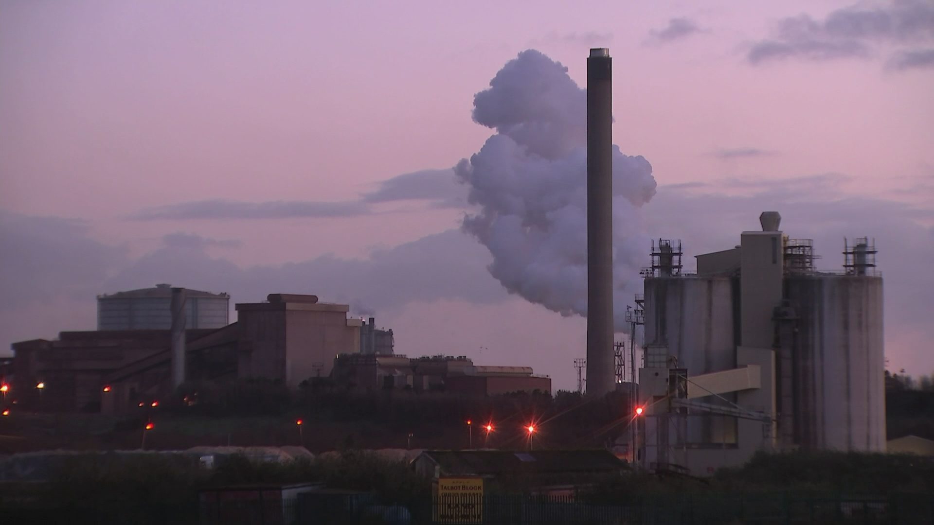 900 Tata Steel Employees Laid Off; Hollywood Actor Steps In With Significant Donation 900 Tata Steel Employees Laid Off; Hollywood Actor Steps In With Significant Donation
