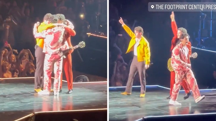 A Couple's Fight, Joe Jonas's Response, And A Viral Moment A Couple's Fight, Joe Jonas's Response, And A Viral Moment