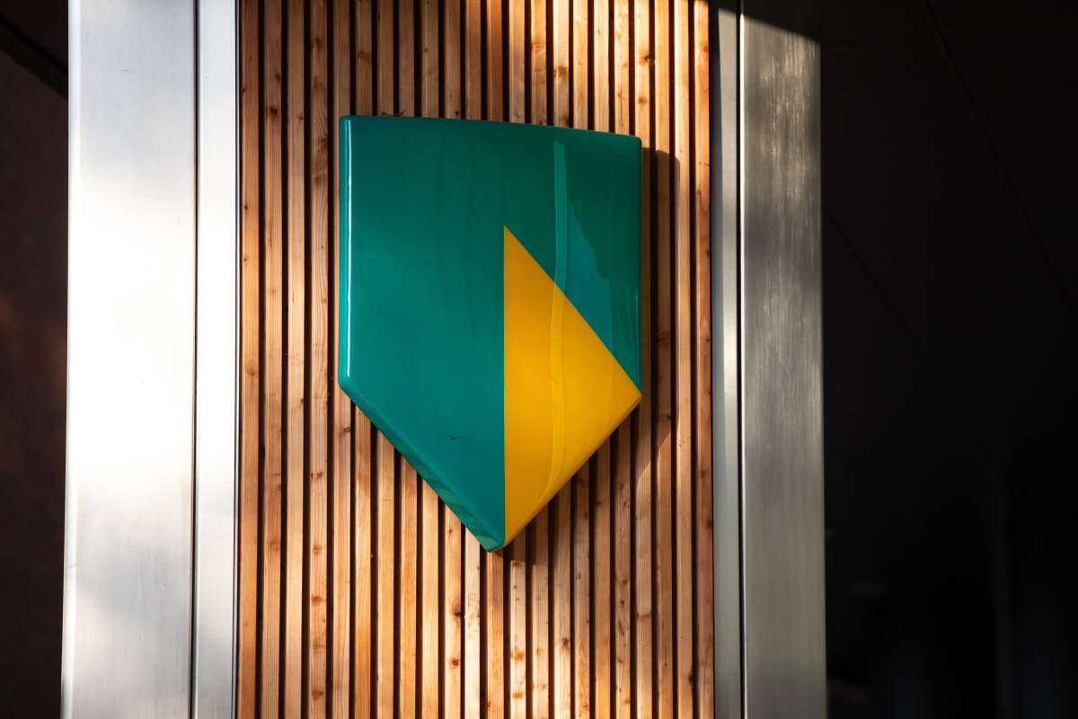 ABN Amro's Bonus Practices Under Investigation By De Nederlandsche Bank ABN Amro's Bonus Practices Under Investigation By De Nederlandsche Bank