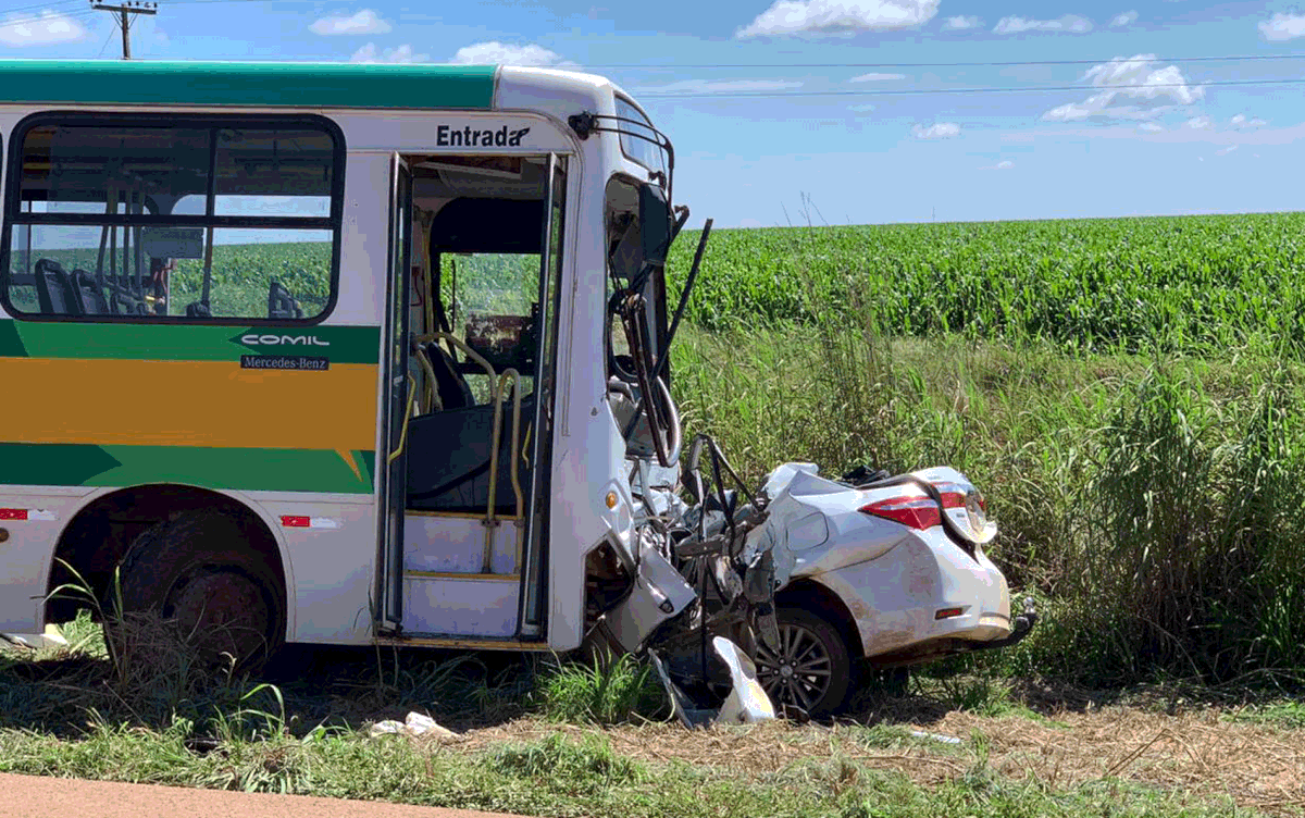 Acidente De Ônibus Universitário Deixa Mortos E Feridos Acidente De Ônibus Universitário Deixa Mortos E Feridos