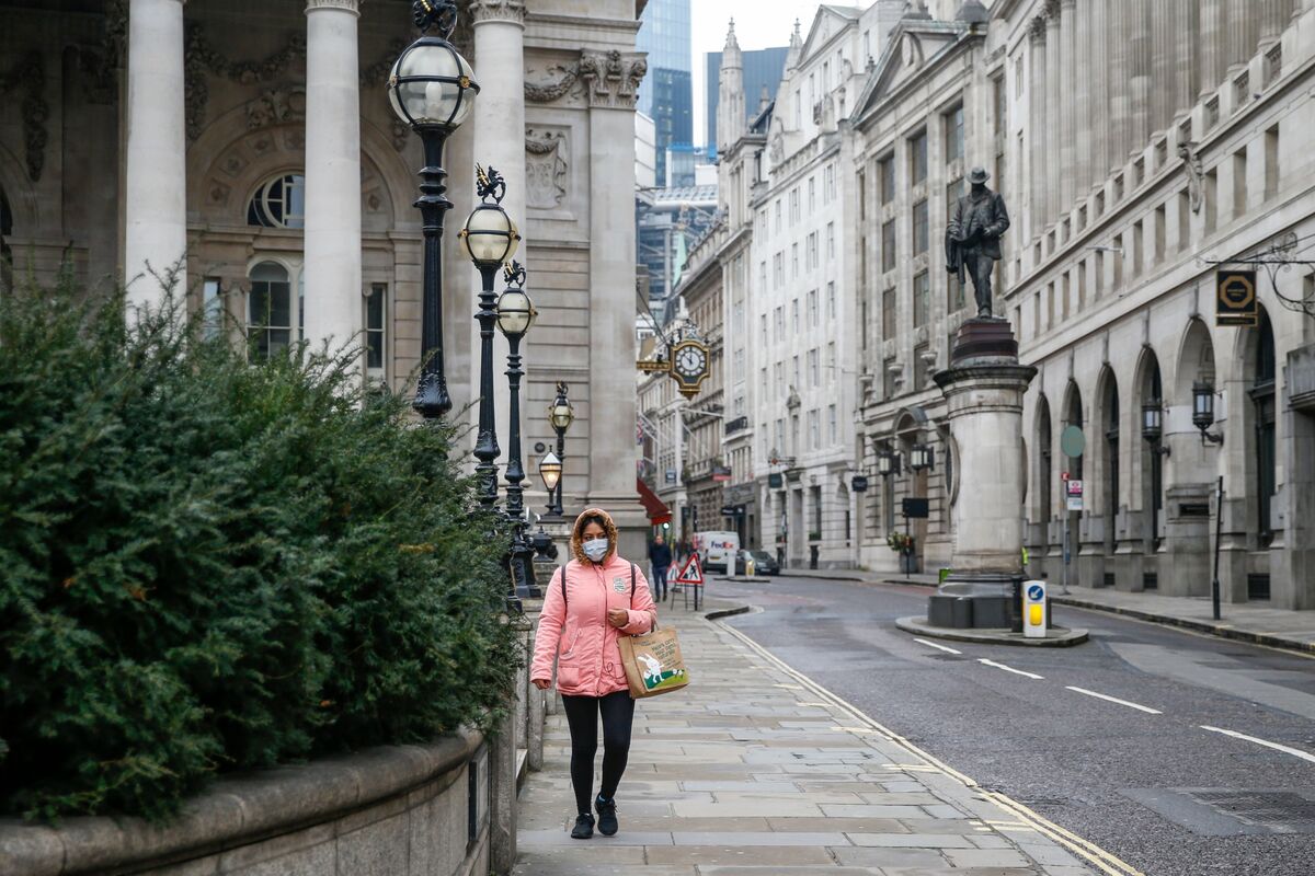 Addressing Brexit Economic Damage: BOE's Bailey's Call For Enhanced EU Trade