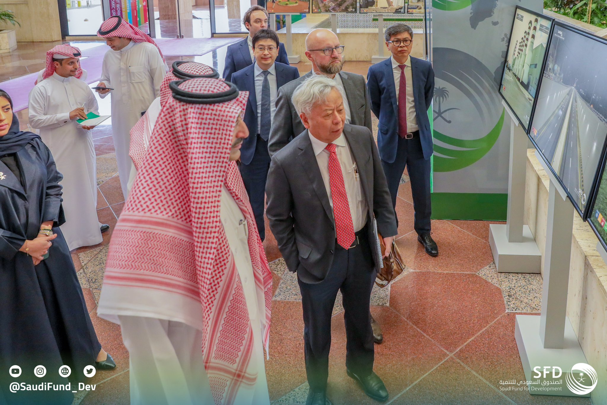 اجتماع مجموعة شركاء اليمن: مناقشةٌ مستفيضةٌ لجهود البرنامج السعودي للتنمية والإعمار اجتماع مجموعة شركاء اليمن: مناقشةٌ مستفيضةٌ لجهود البرنامج السعودي للتنمية والإعمار