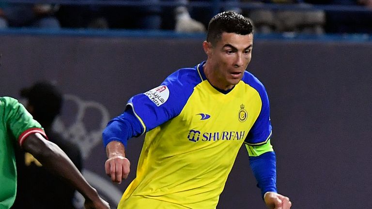 Al Nassr, Cristiano Ronaldo Ile 2 Yıllık Sözleşme İmzalayacak Al Nassr, Cristiano Ronaldo Ile 2 Yıllık Sözleşme İmzalayacak