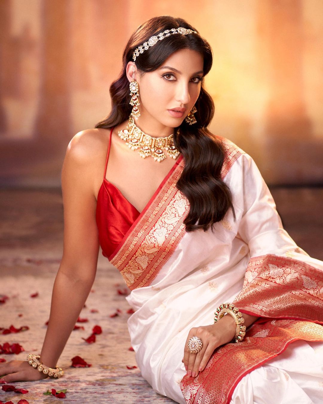 All-Black Elegance: Nora Fatehi's Billboard Appearance All-Black Elegance: Nora Fatehi's Billboard Appearance