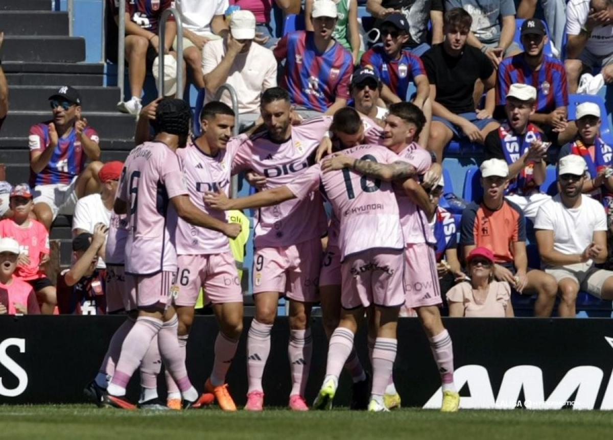 Almería - Eldense: Partido De LaLiga HyperMotion En Directo Almería - Eldense: Partido De LaLiga HyperMotion En Directo