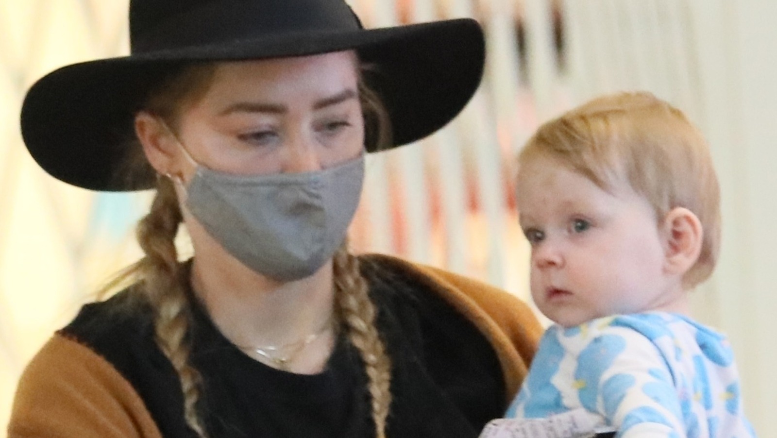 Amber Heard's Twins: The Elon Musk Fatherhood Controversy Amber Heard's Twins: The Elon Musk Fatherhood Controversy