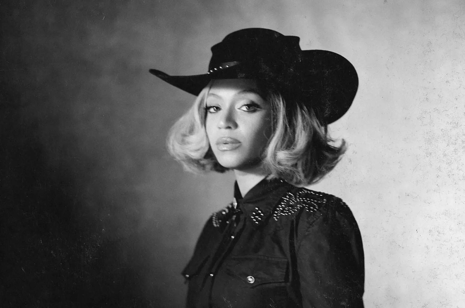 American Music Awards 2025: Swift And Beyoncé's Nominee Announcement American Music Awards 2025: Swift And Beyoncé's Nominee Announcement
