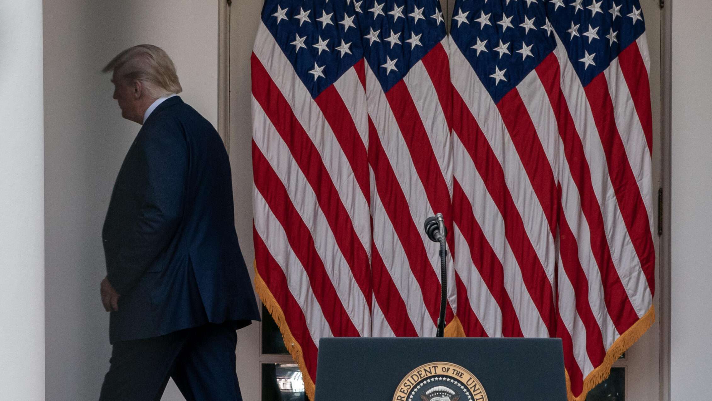 Amsterdam Exchange Falls 2% On Trump's New Tariffs Amsterdam Exchange Falls 2% On Trump's New Tariffs