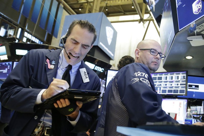 Amsterdam Market Opens Down 7%: Trade War Fears Weigh Heavily Amsterdam Market Opens Down 7%: Trade War Fears Weigh Heavily