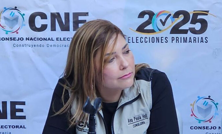 Ana Paola Hall: El CNE, Independiente Y Colegiado Ana Paola Hall: El CNE, Independiente Y Colegiado