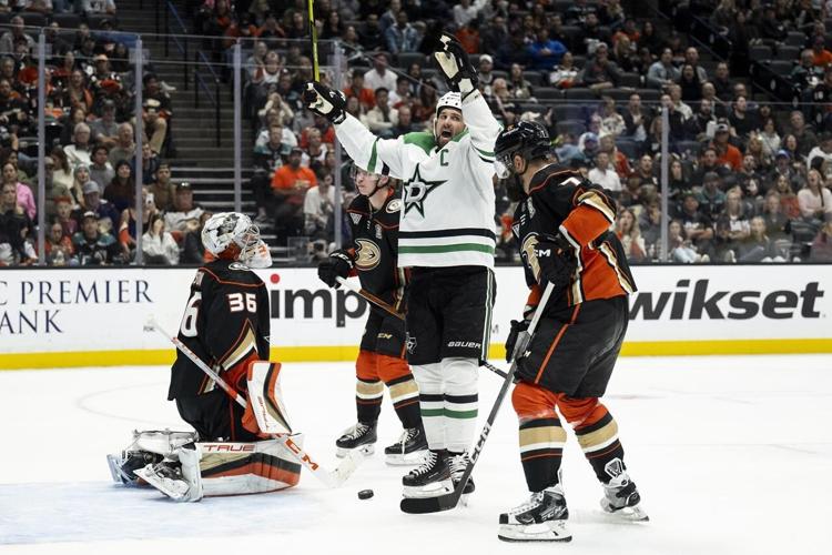 Anaheim Ducks' Leo Carlsson Scores Two, But Stars Win In Overtime Anaheim Ducks' Leo Carlsson Scores Two, But Stars Win In Overtime