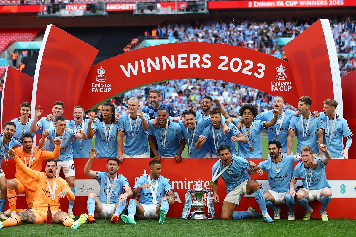 Analisis Peluang Liverpool Juara Liga Inggris 2024/2025: Siapa Pelatih Yang Tepat? Analisis Peluang Liverpool Juara Liga Inggris 2024/2025: Siapa Pelatih Yang Tepat?