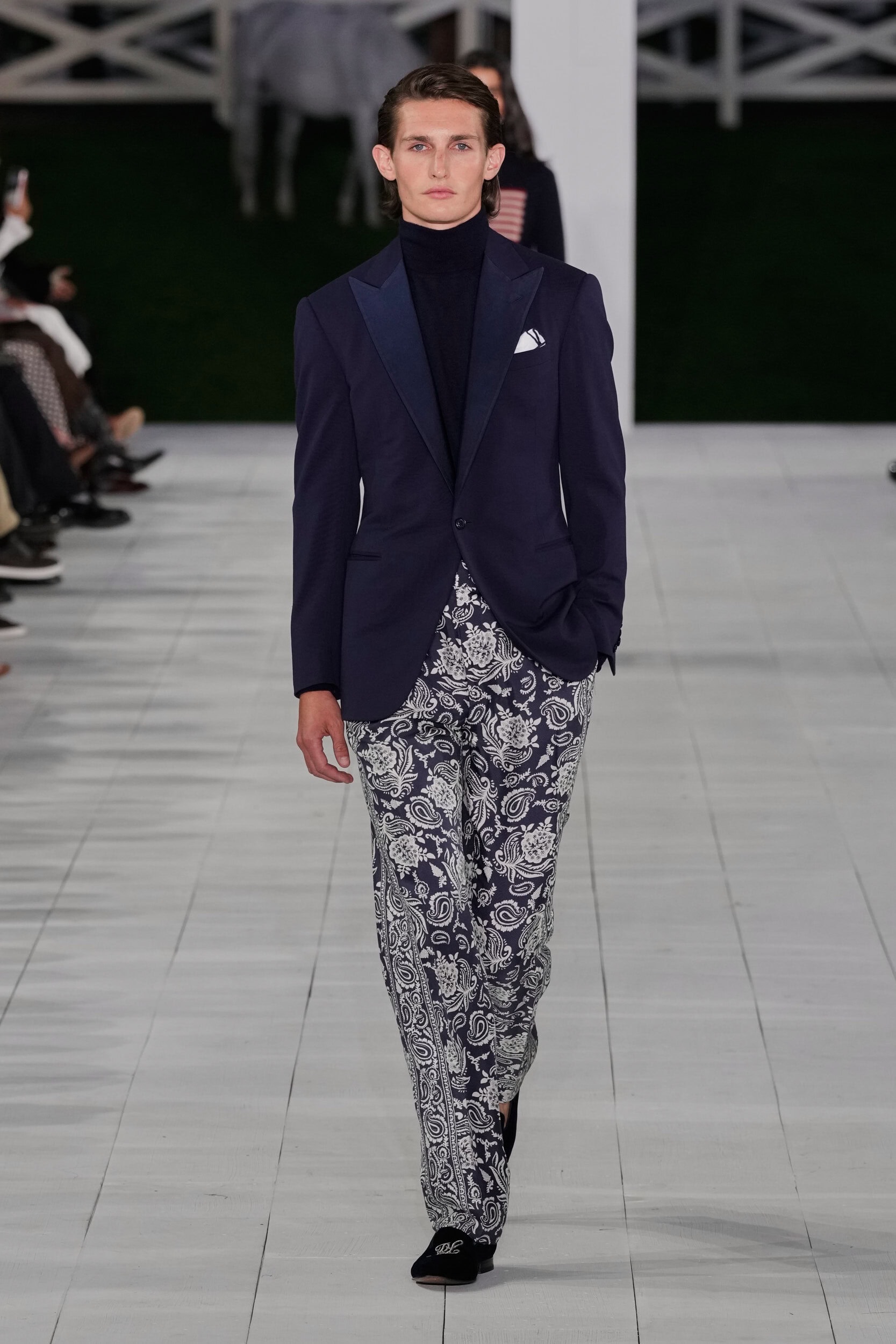 Analysis Of The Ralph Lauren Fall 2025 Riser Fashion Show Analysis Of The Ralph Lauren Fall 2025 Riser Fashion Show