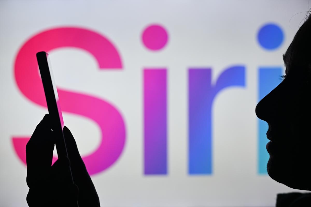 Analyzing Apple's Strategy For LLM-Powered Siri Analyzing Apple's Strategy For LLM-Powered Siri