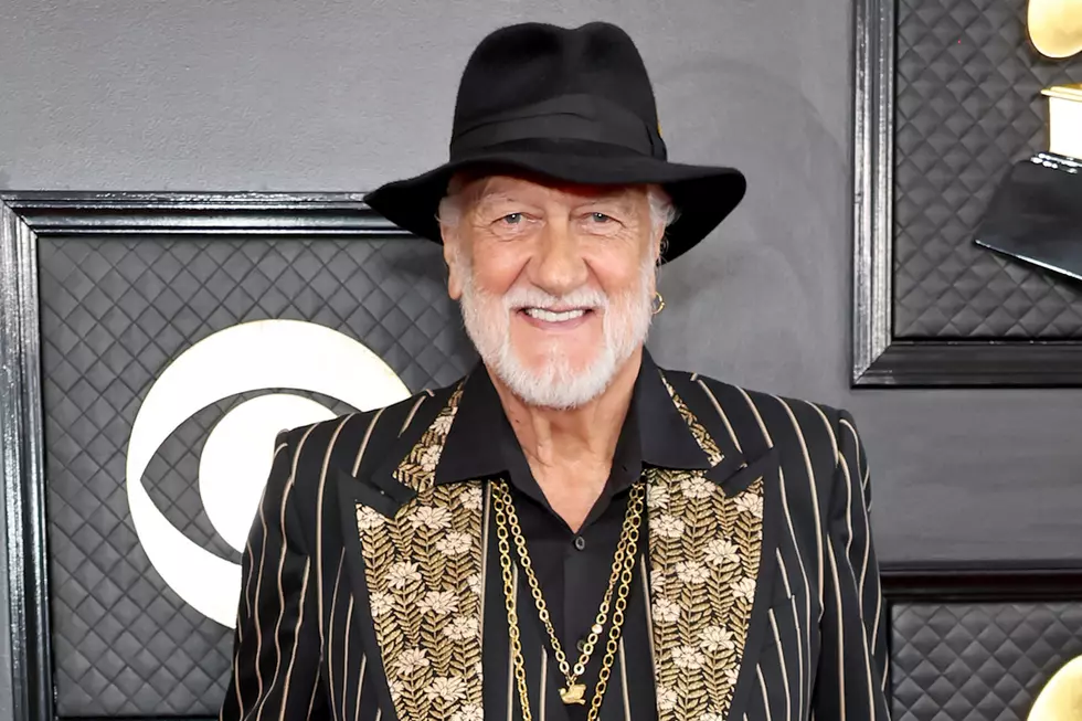 Analyzing Fleetwood Mac's Latest Chart Success: The No-New-Music Factor Analyzing Fleetwood Mac's Latest Chart Success: The No-New-Music Factor