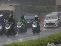 Antisipasi Curah Hujan Tinggi: Prakiraan Cuaca Bandung (26/3)