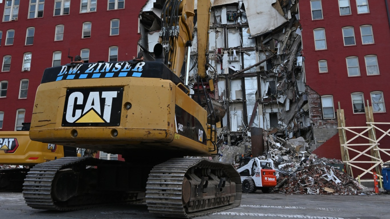 Apartment Building Demolition Approved By Davenport Council Apartment Building Demolition Approved By Davenport Council