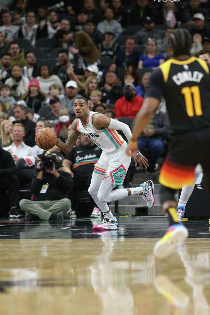 Après Popovich, Johnson Prend Les Rênes Des San Antonio Spurs Après Popovich, Johnson Prend Les Rênes Des San Antonio Spurs