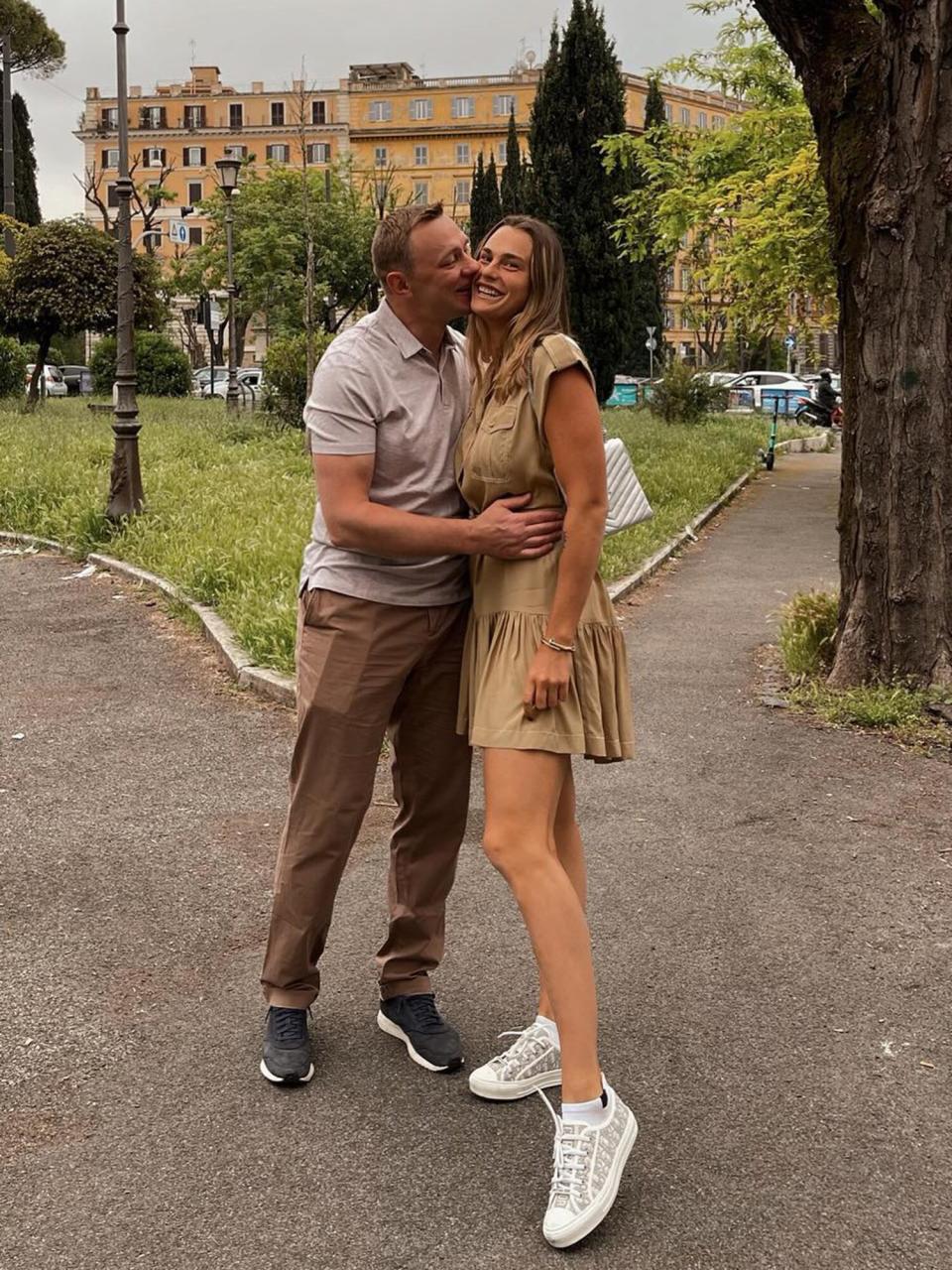 Aryna Sabalenka's Ball Mark Photo: Stuttgart Open Controversy Aryna Sabalenka's Ball Mark Photo: Stuttgart Open Controversy
