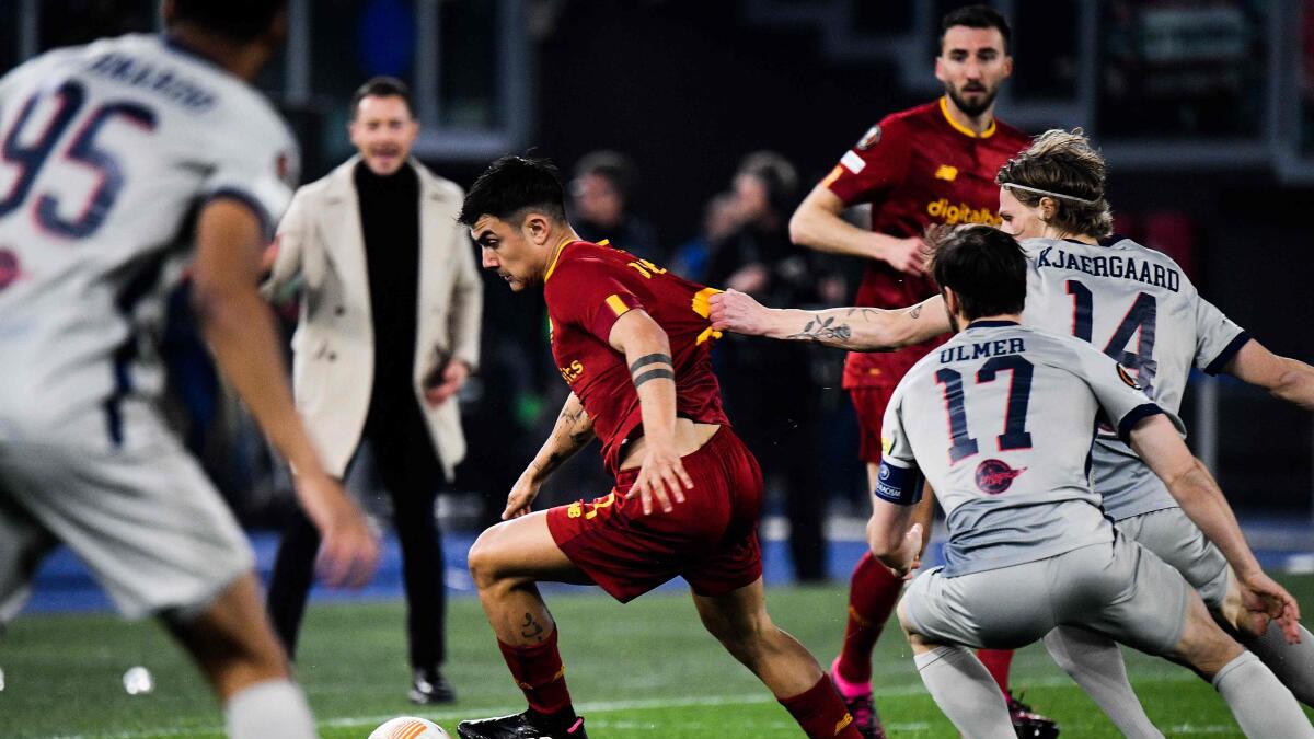 AS Roma - Calificare În Optimile Europa League După Victoria Dramatică Asupra Lui FC Porto (3-2) AS Roma - Calificare În Optimile Europa League După Victoria Dramatică Asupra Lui FC Porto (3-2)