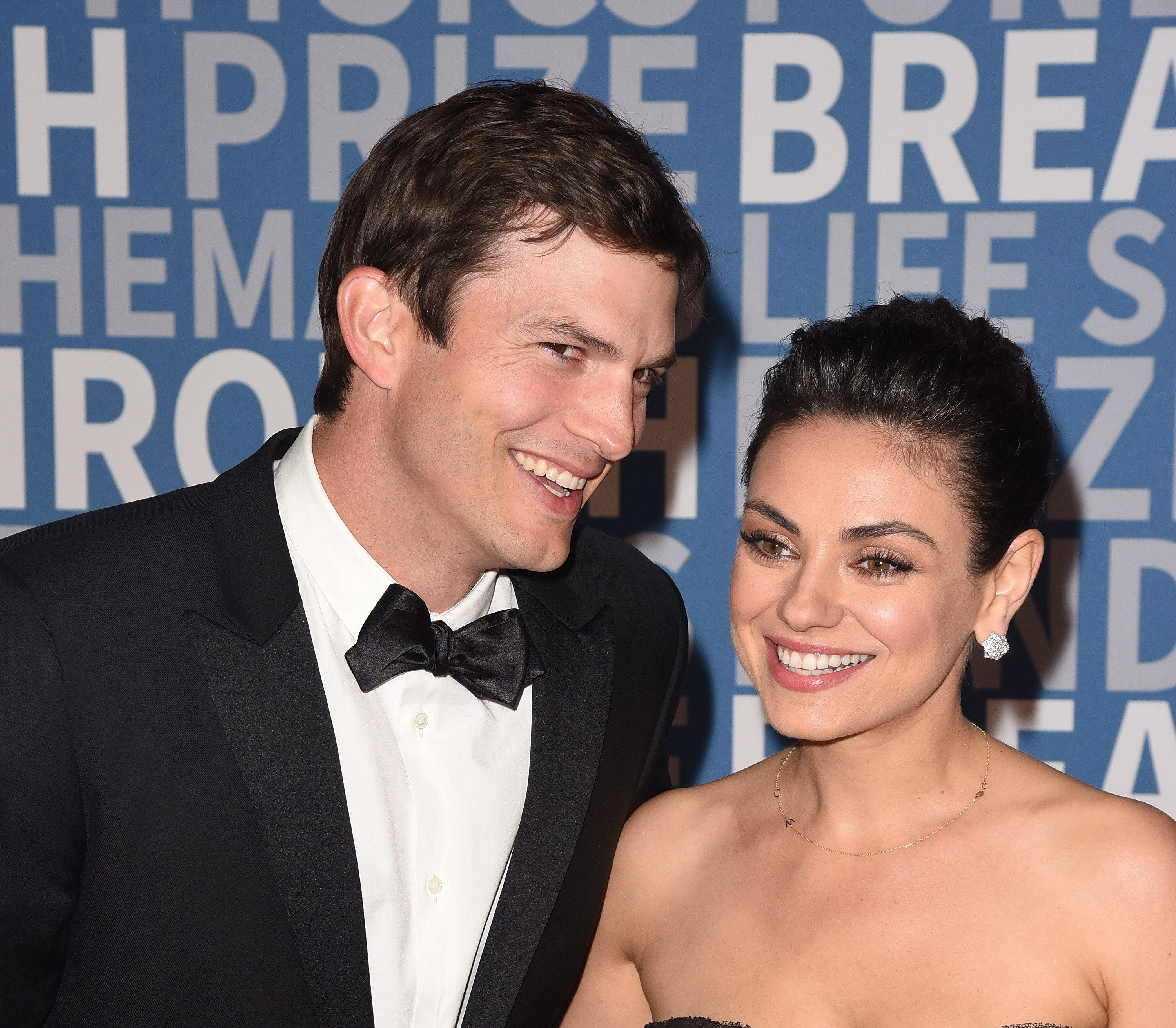 Ashton Kutcher And Mila Kunis's Beverly Hills Appearance After Venice Film Shoot Ashton Kutcher And Mila Kunis's Beverly Hills Appearance After Venice Film Shoot