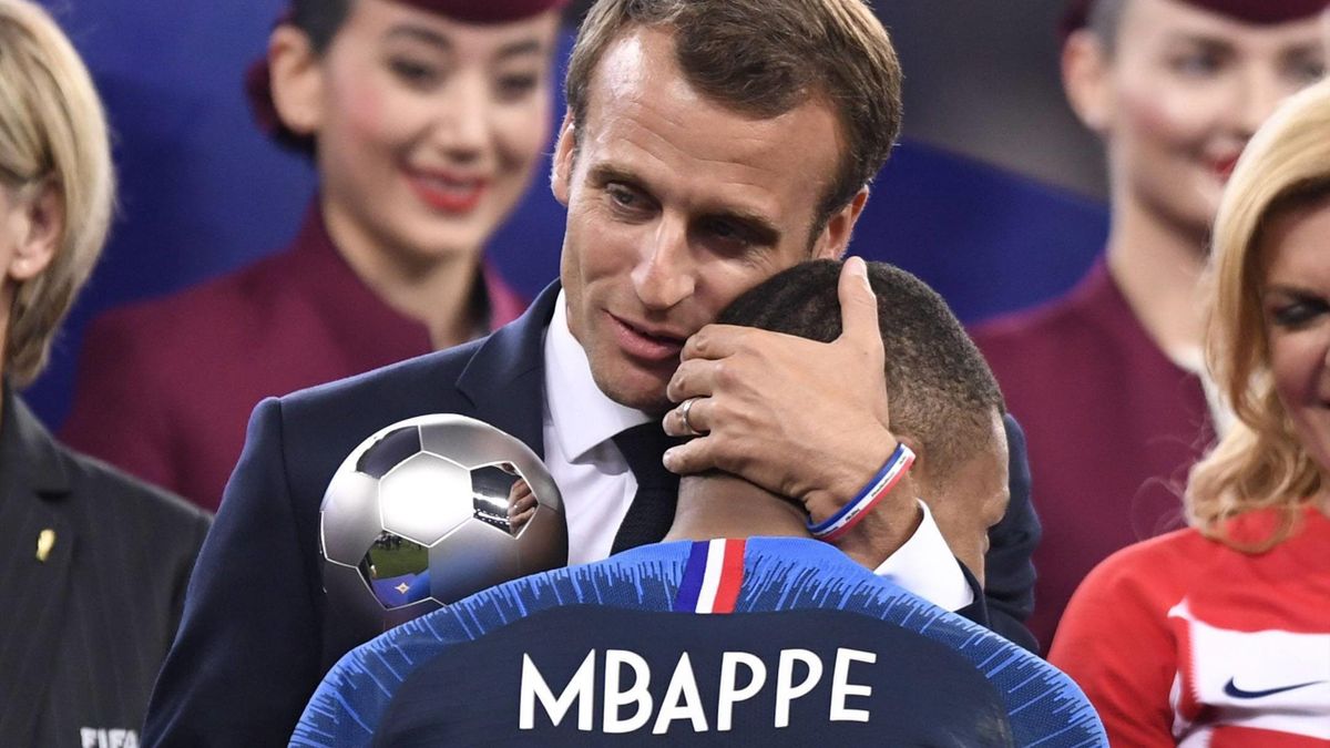 Au-delà De La Douleur: Emmanuel Macron, Profondément Ému Après Avoir Rencontré Des Victimes De L'armée Israélienne Au-delà De La Douleur: Emmanuel Macron, Profondément Ému Après Avoir Rencontré Des Victimes De L'armée Israélienne