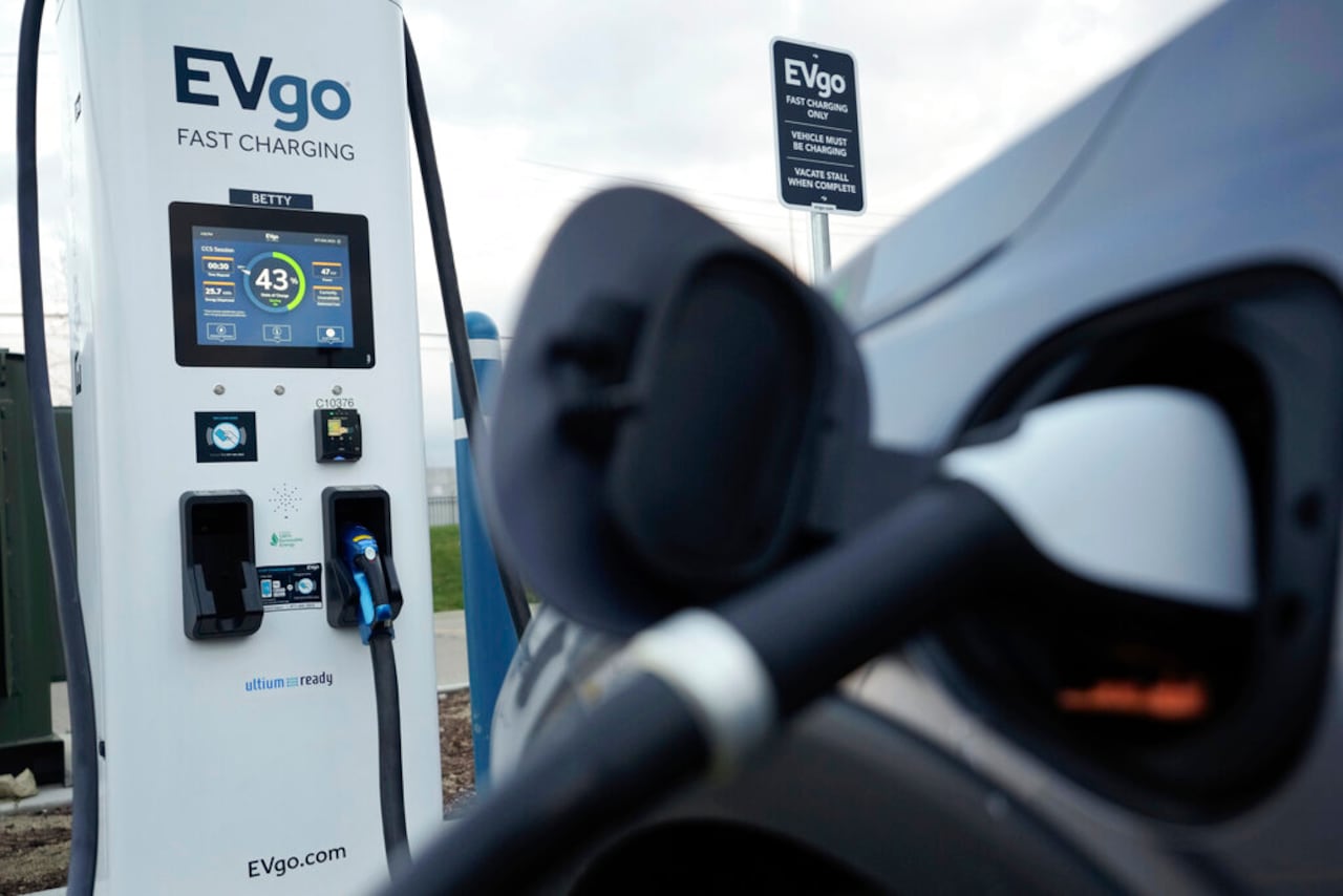 Auto Dealers Push Back Against Mandatory Electric Vehicle Sales