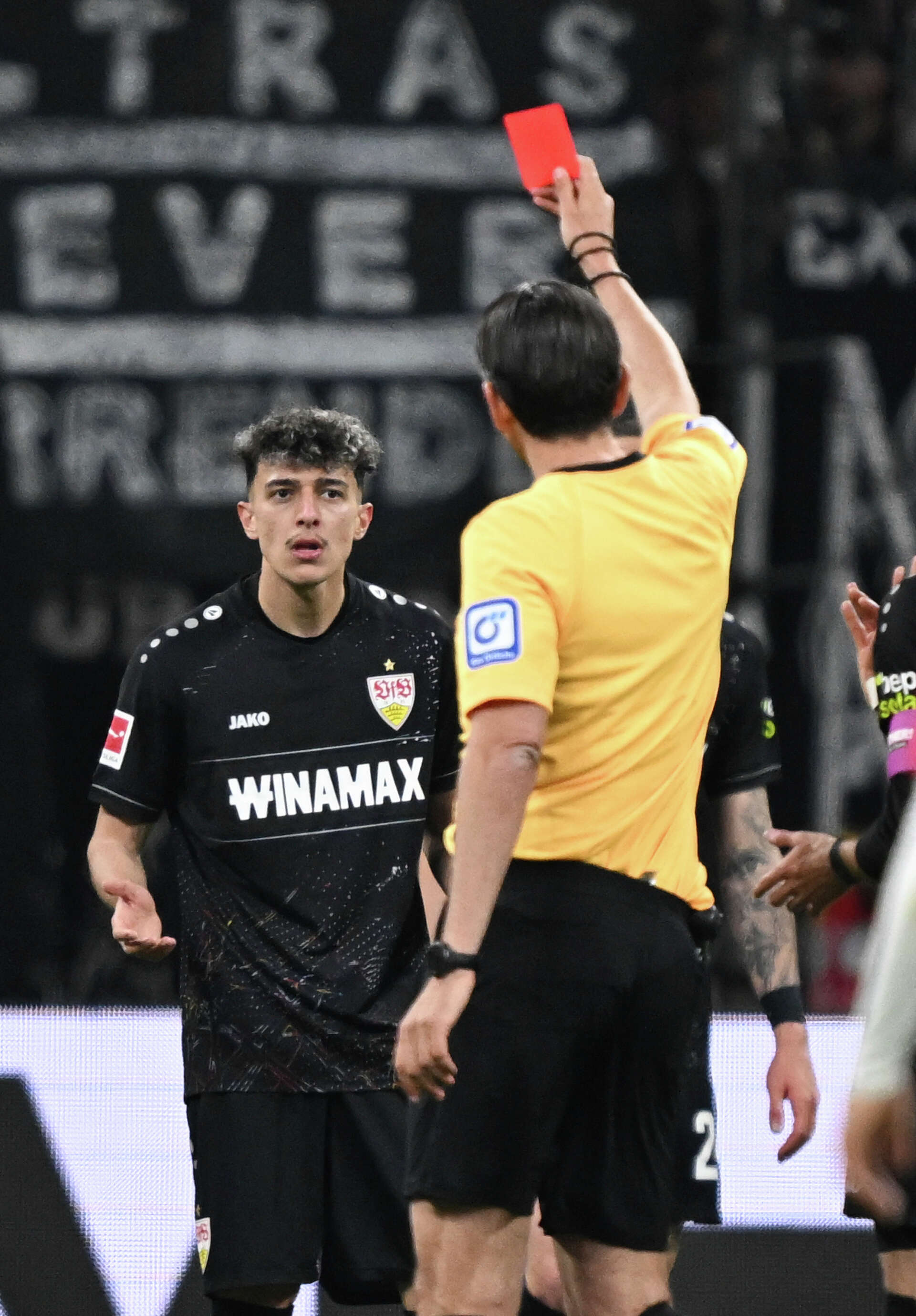 Bayern's Six-Point Bundesliga Lead: A Closer Look At The St. Pauli Win Bayern's Six-Point Bundesliga Lead: A Closer Look At The St. Pauli Win