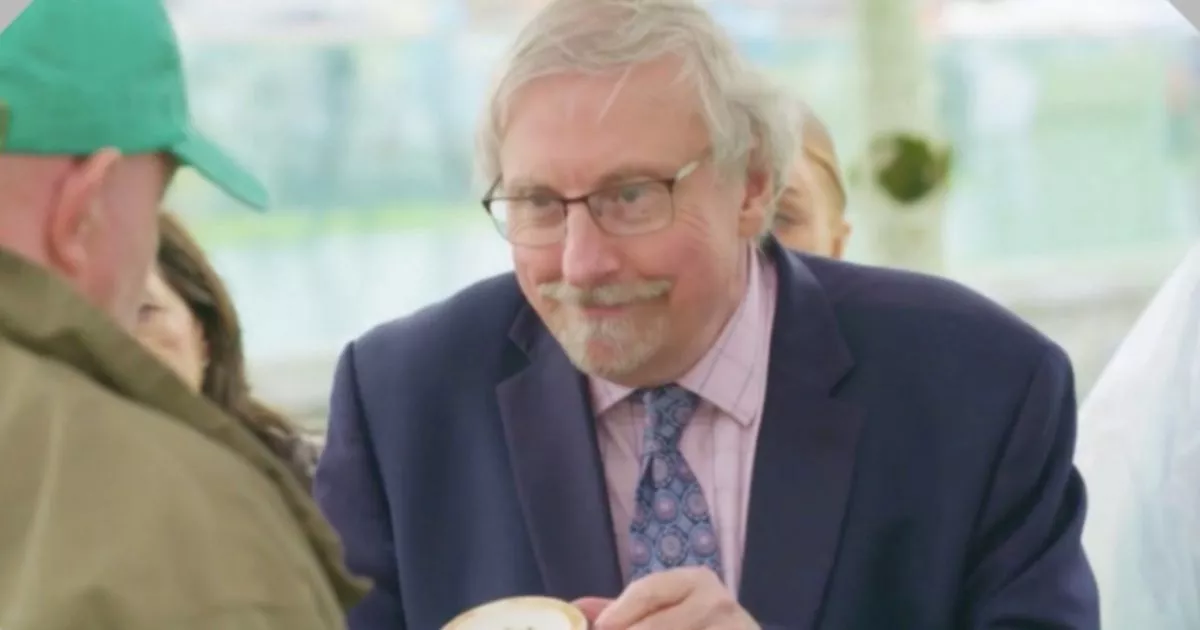 BBC Antiques Roadshow Leads To US Couple's Arrest In The UK