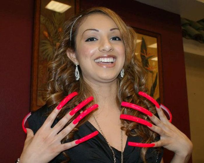 Beauty School: Extra Long Nails - A Detailed Look Beauty School: Extra Long Nails - A Detailed Look