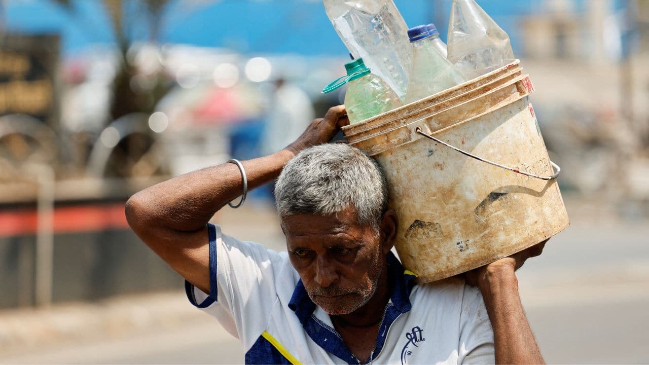 Bengal Heatwave Warning: 4 Districts On High Alert Bengal Heatwave Warning: 4 Districts On High Alert