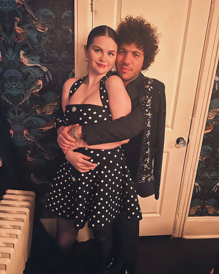 Benny Blanco And Selena Gomez: Photos Fueling Cheating Rumors Benny Blanco And Selena Gomez: Photos Fueling Cheating Rumors