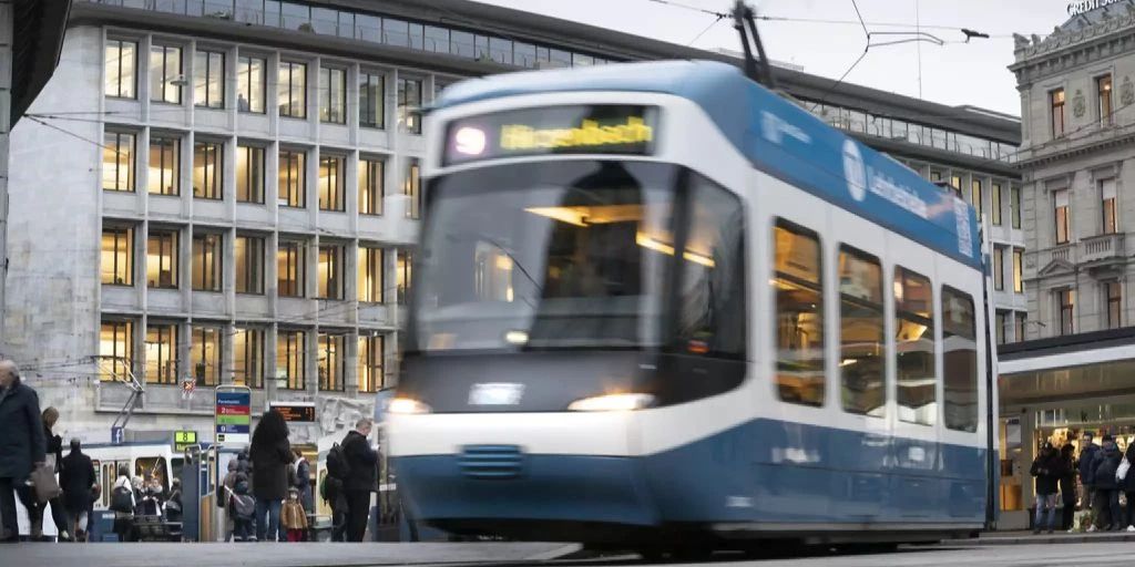 Berlin Brandenburg: Großes Verkehrsaufkommen Nach Tram-Unfall Berlin Brandenburg: Großes Verkehrsaufkommen Nach Tram-Unfall