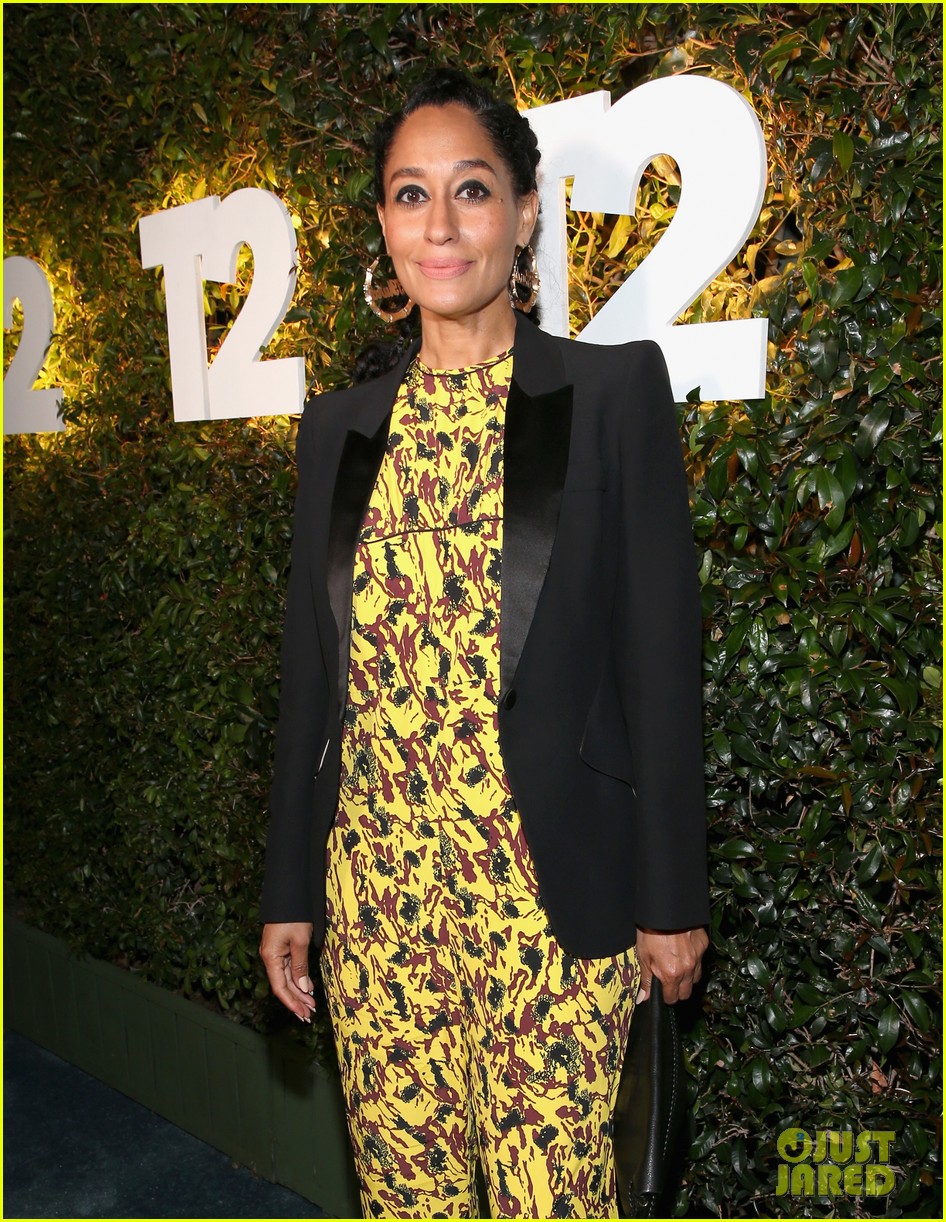 Black Mirror: Issa Rae, Rashida Jones, And Tracee Ellis Ross Share Their Thoughts - Essence Black Mirror: Issa Rae, Rashida Jones, And Tracee Ellis Ross Share Their Thoughts - Essence