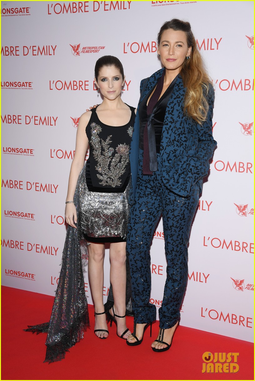 Blake Lively Vs. Anna Kendrick: A Subdued Premiere Face-Off Blake Lively Vs. Anna Kendrick: A Subdued Premiere Face-Off