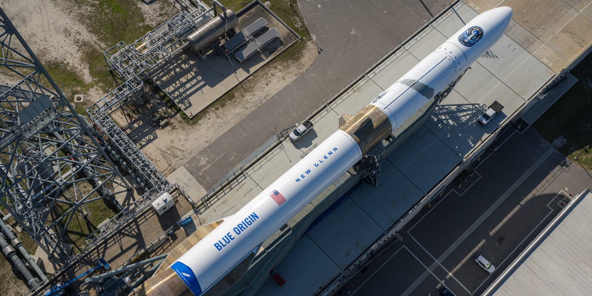 Blue Origin's Rocket Launch: Subsystem Problem Causes Delay Blue Origin's Rocket Launch: Subsystem Problem Causes Delay