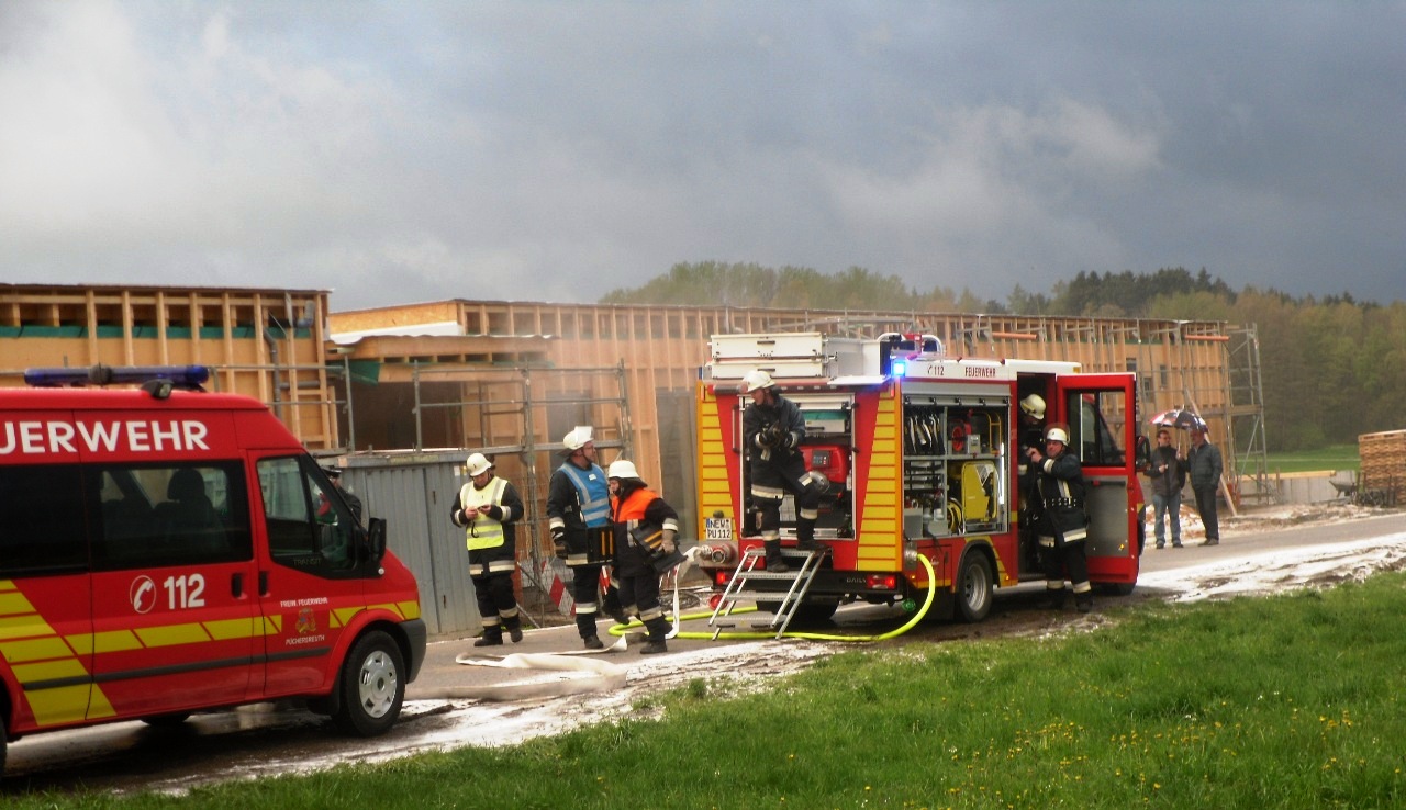 Bodensee-Katastrophenübung: Einsatzkräfte Trainieren In Hard Für Den Ernstfall Bodensee-Katastrophenübung: Einsatzkräfte Trainieren In Hard Für Den Ernstfall