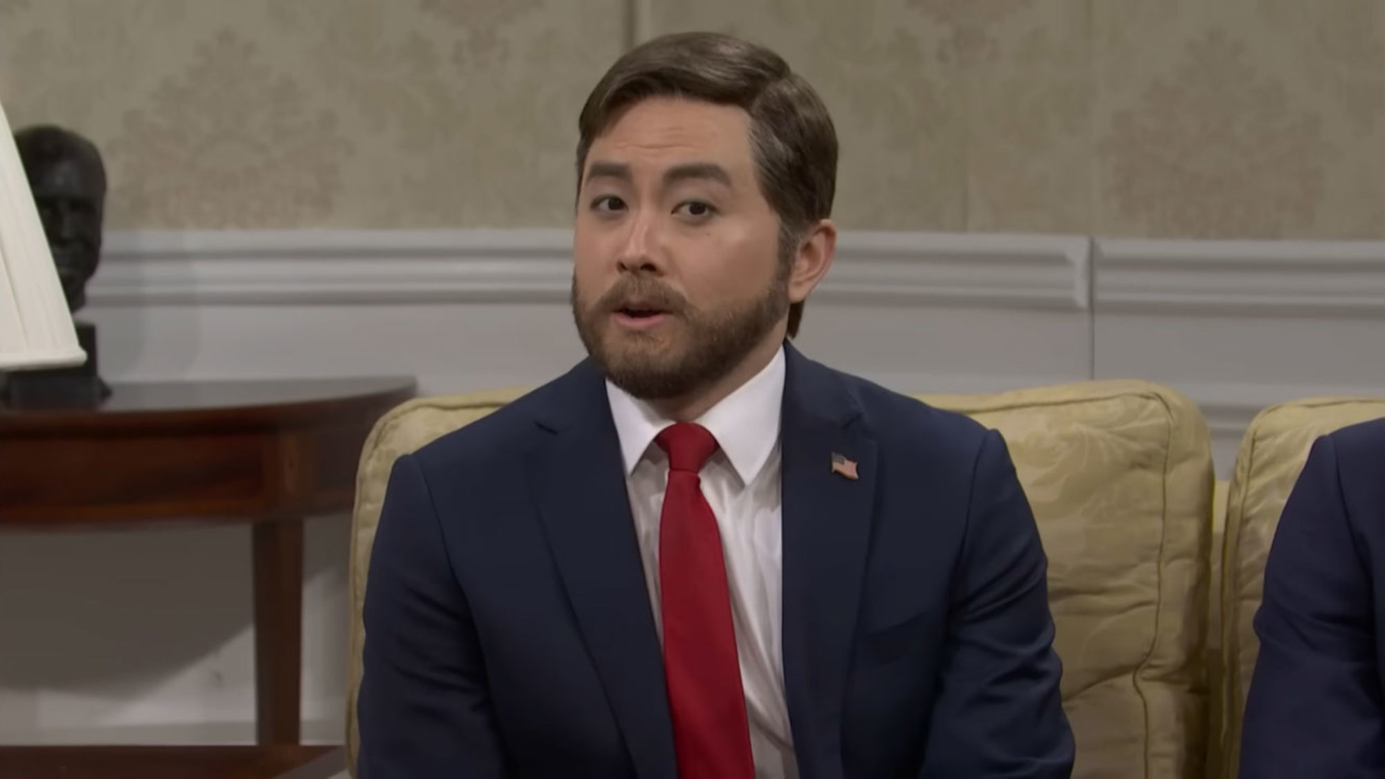 Bowen Yang's SNL Request: A Different JD Vance Casting Bowen Yang's SNL Request: A Different JD Vance Casting