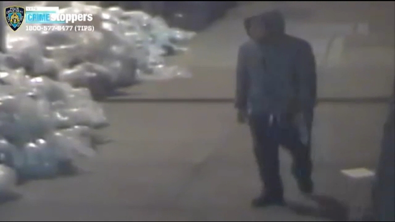 Brooklyn Assault: Man Gropes Woman, Simulates Sex Act Brooklyn Assault: Man Gropes Woman, Simulates Sex Act