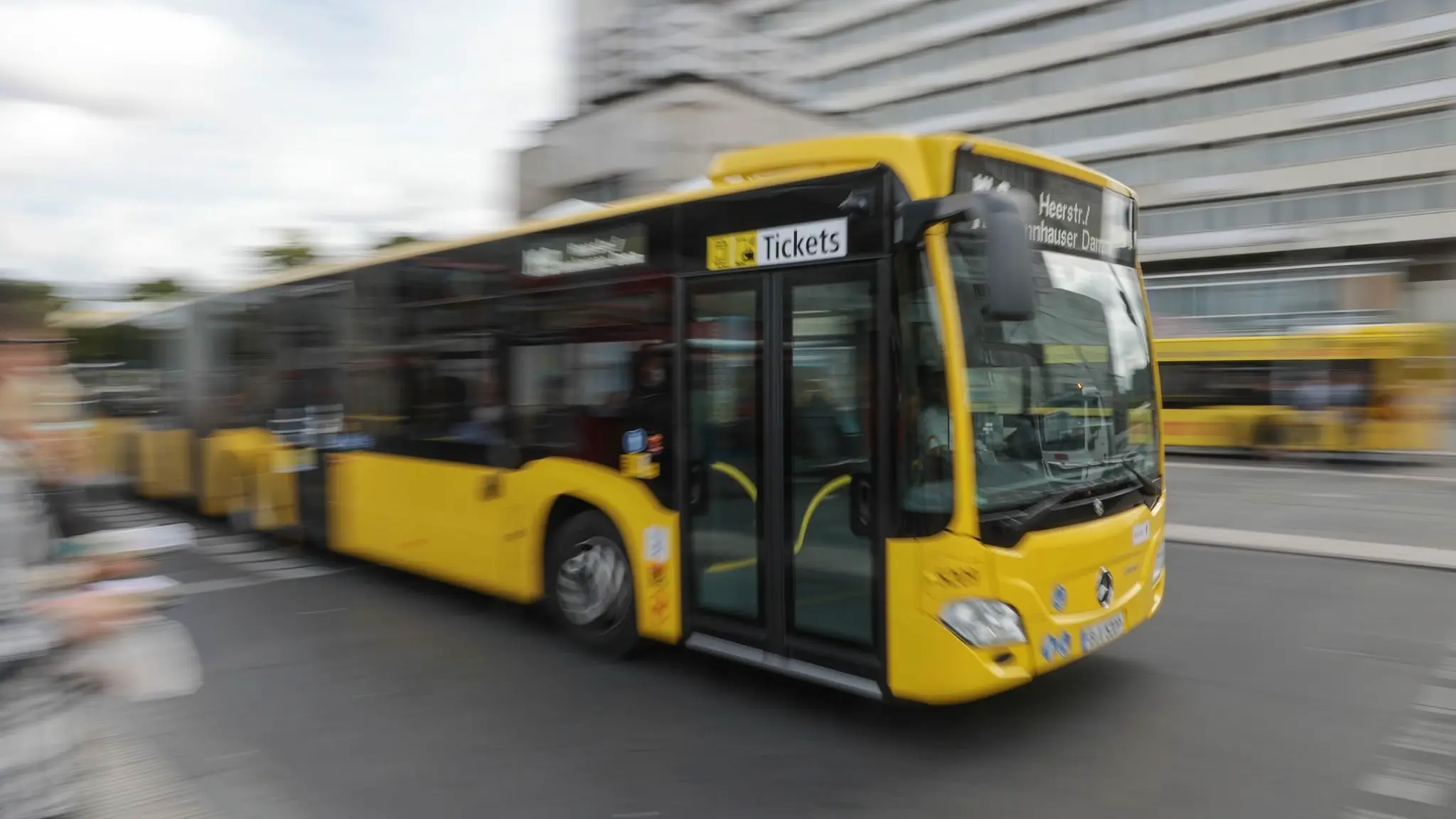 BVG-Streik In Berlin: Fahrgäste Von Ausstand Kalt Erwischt BVG-Streik In Berlin: Fahrgäste Von Ausstand Kalt Erwischt