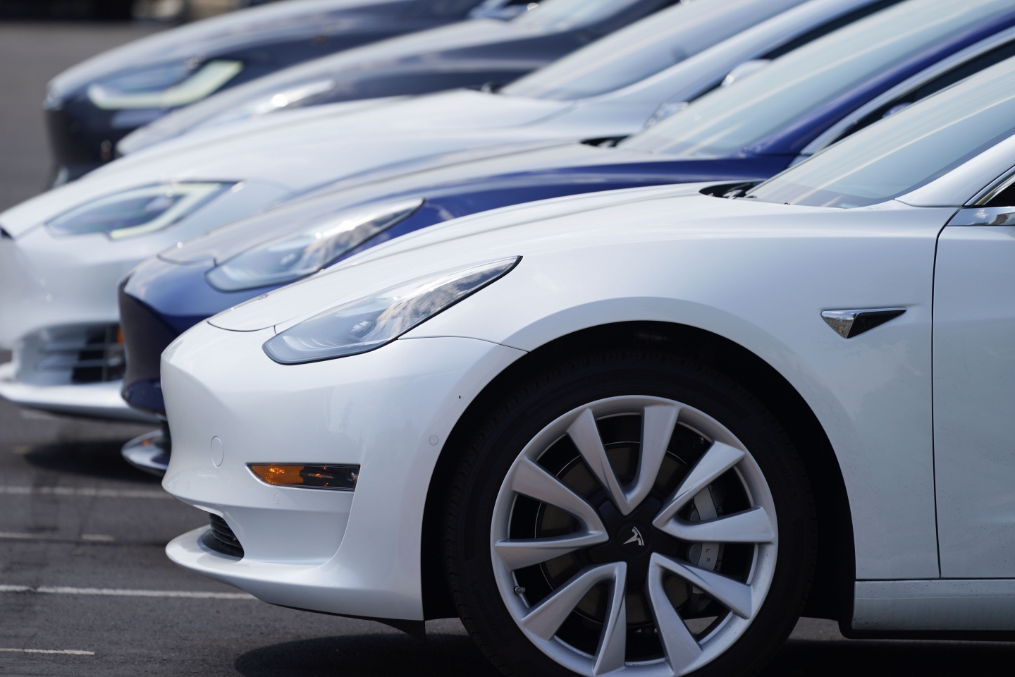 California's Exclusive EV Mandate Under Fire From Automakers California's Exclusive EV Mandate Under Fire From Automakers