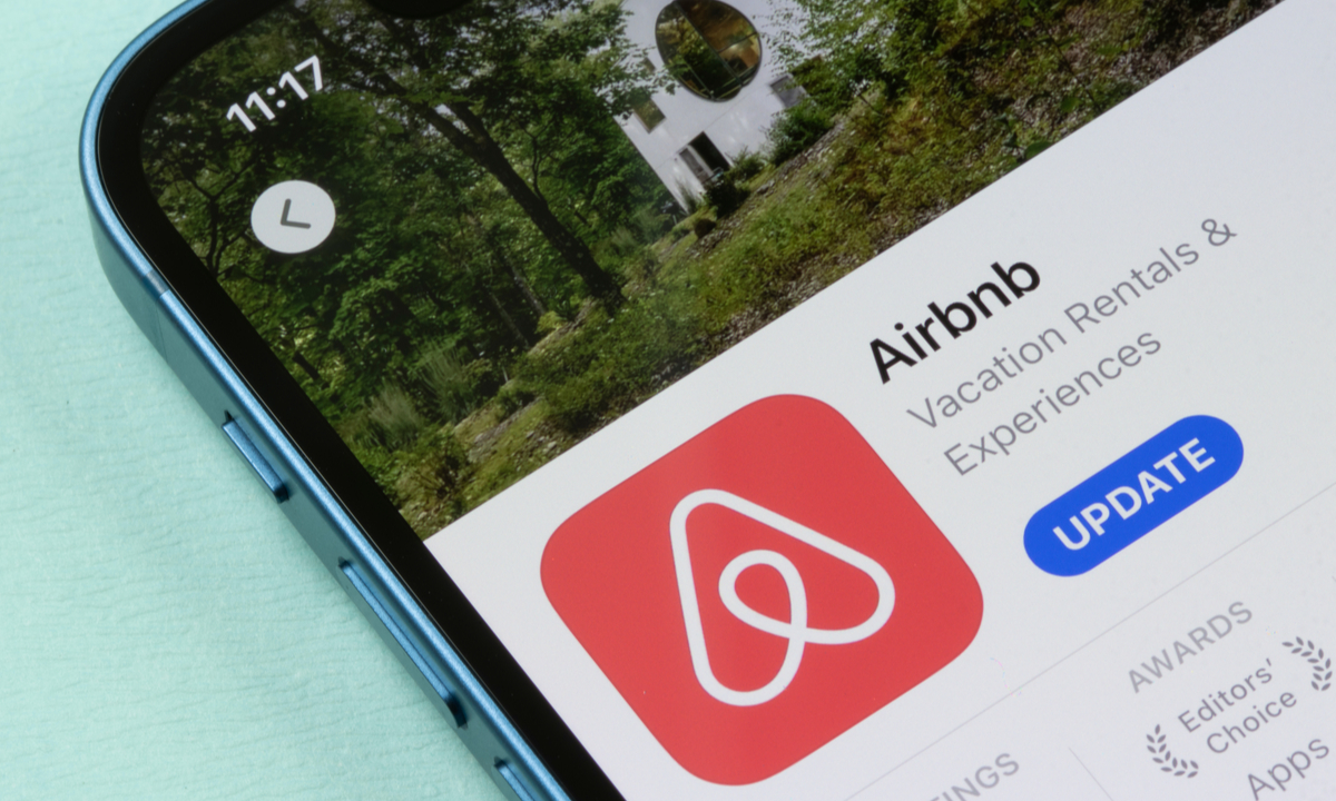 Canadians Opt For Domestic Travel: Airbnb Sees 20% Search Increase