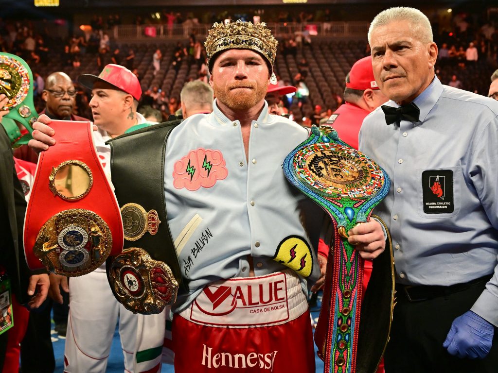 Canelo Alvarez Reveals His Frustrations With David Benavidez Canelo Alvarez Reveals His Frustrations With David Benavidez