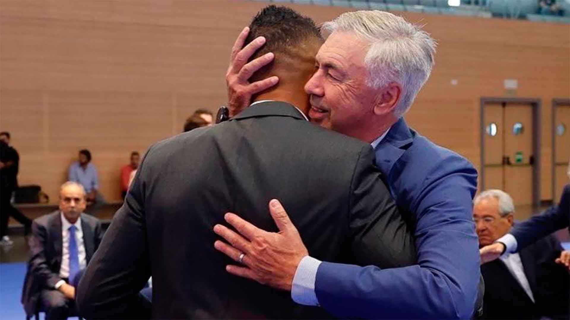Carlo Ancelotti'den Jürgen Klopp'a: Real Madrid'in Geleceği Carlo Ancelotti'den Jürgen Klopp'a: Real Madrid'in Geleceği