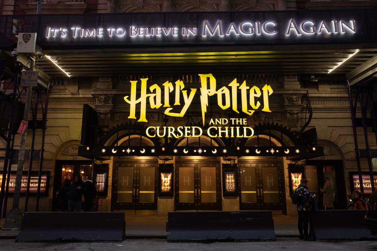 Chicago Welcomes New Harry Potter Shop: A Visitor's Review Chicago Welcomes New Harry Potter Shop: A Visitor's Review