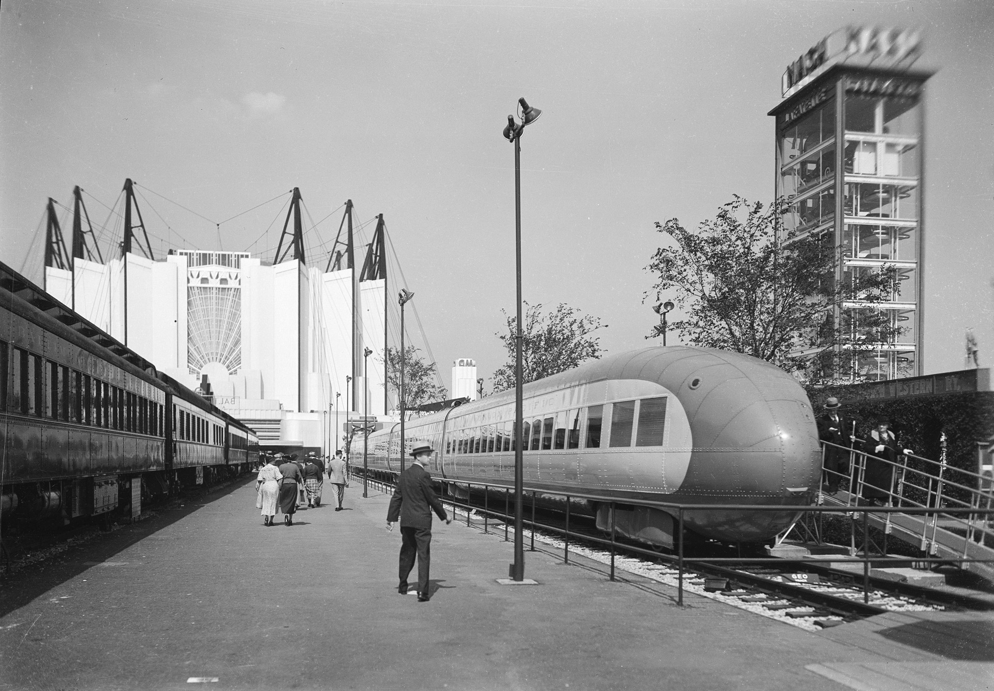 Chicago's 1933 World's Fair: Celebrating The Century Of Progress Chicago's 1933 World's Fair: Celebrating The Century Of Progress