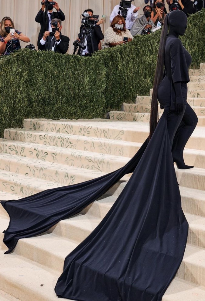 Chris Appleton Teases Kim Kardashian's Met Gala Hairstyle Chris Appleton Teases Kim Kardashian's Met Gala Hairstyle