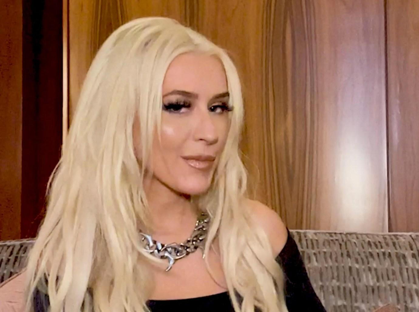 Christina Aguilera: Unrecognizable In Recent Photos Due To Heavy Photo Editing? Christina Aguilera: Unrecognizable In Recent Photos Due To Heavy Photo Editing?