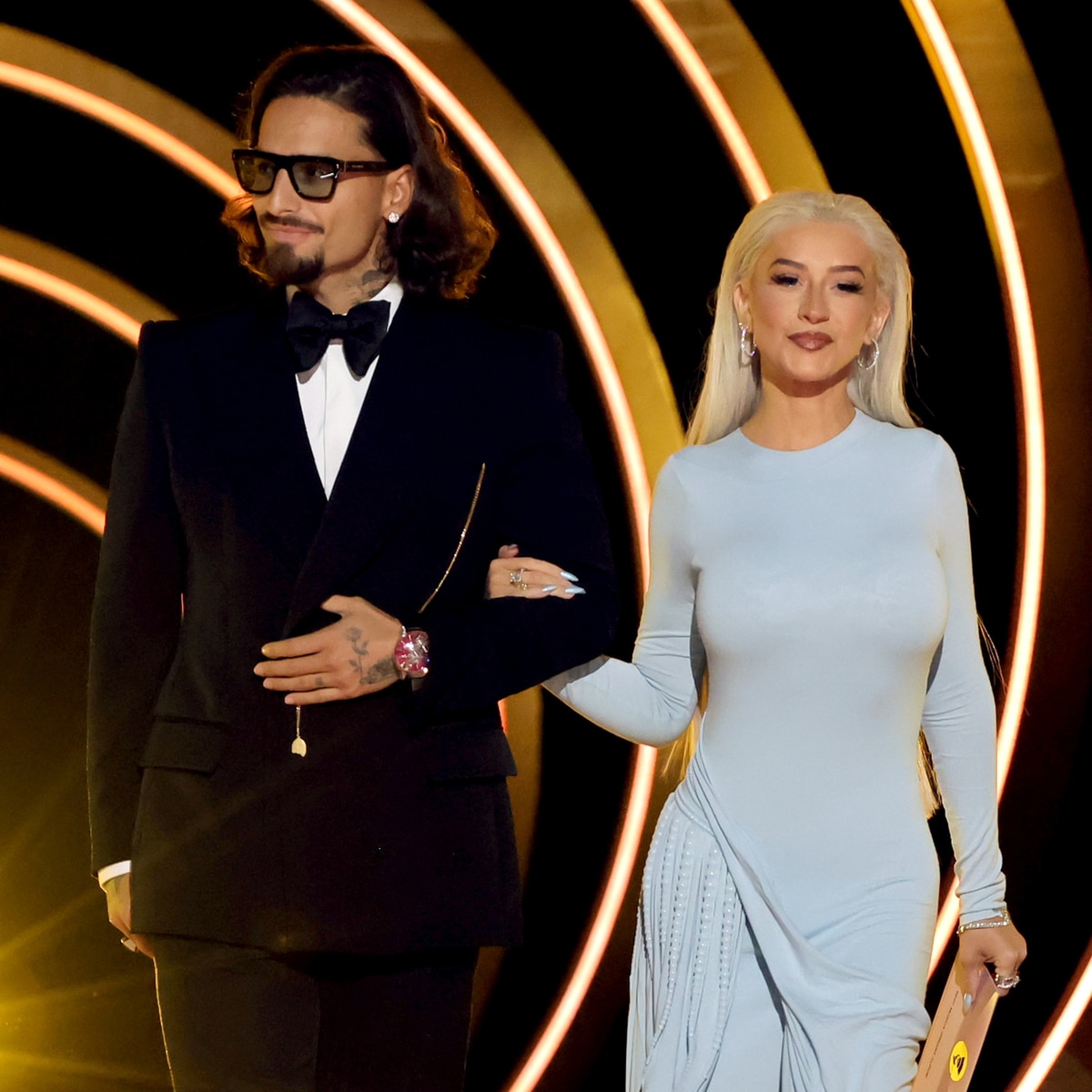 Christina Aguilera's New Photos: Excessive Photoshopping Sparks Fan Backlash Christina Aguilera's New Photos: Excessive Photoshopping Sparks Fan Backlash